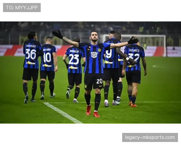 恰尔汗奥卢精准传球引领中场 源源不断制造进攻机会