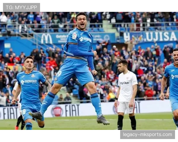 赫塔菲球员新赛季持续高光表现,实力与潜力备受瞩目 赫塔菲球员新赛季持续高光表现,实力与潜力备受瞩目