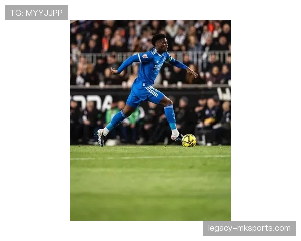 楚阿梅尼身价飙升,转会市场炙手可热展现强劲竞争力 楚阿梅尼身价飙升,转会市场炙手可热展现强劲竞争力