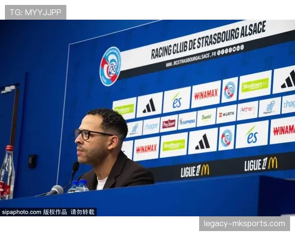 秘鲁青训体系蓬勃发展,足球人才培育潜力持续释放 秘鲁青训体系蓬勃发展,足球人才培育潜力持续释放