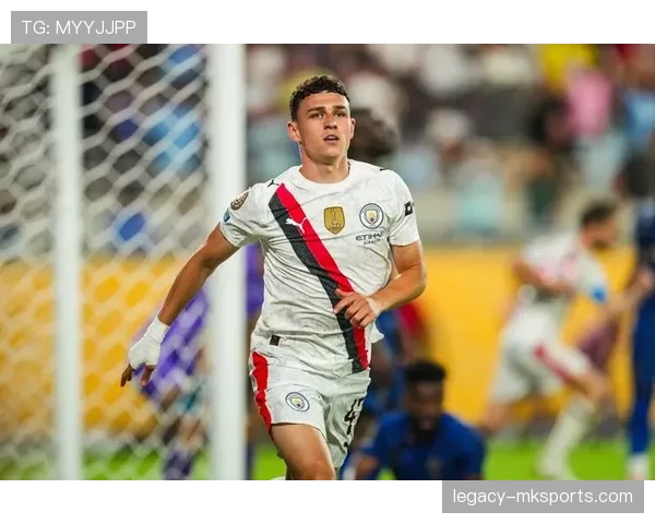 福登：曼城最年轻欧冠出场球员之一的崛起起点