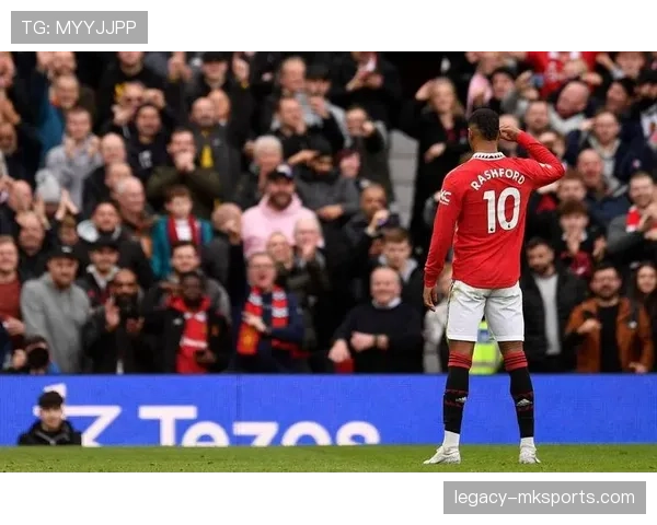 曼联近期表现回暖，但体系僵局问题持续加剧，对争冠形势产生制约